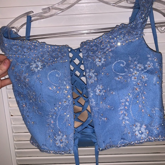 PROM DRESS!! ONLY WORN ONCE!! - Picture 8 of 8